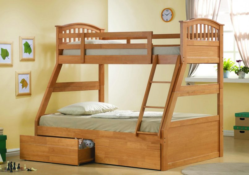 giường 2 tầng có ngăn kéo dưới cho bé trai bằng gỗ