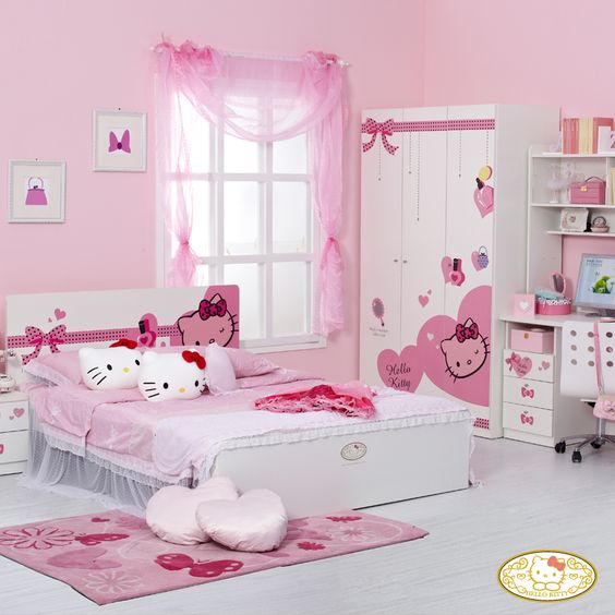 nội thất phòng ngủ hình Hello Kitty