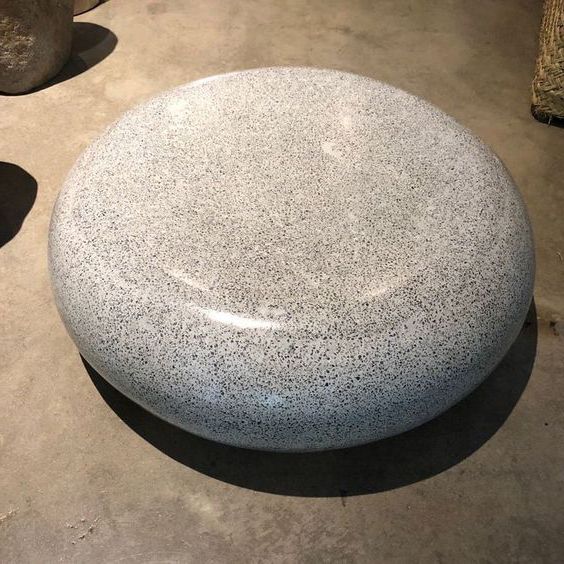 bàn trà tròn mặt đá nhân tạo