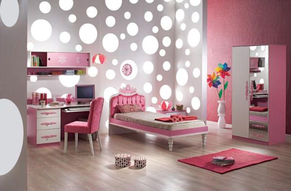 cách trang trí phòng ngủ màu hồng