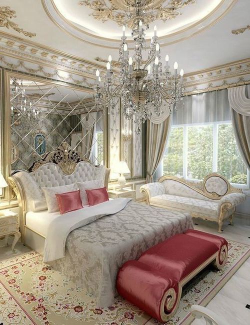 Các mẫu giường cỡ King thường được sử dụng trong các khách sạn hạng sang.