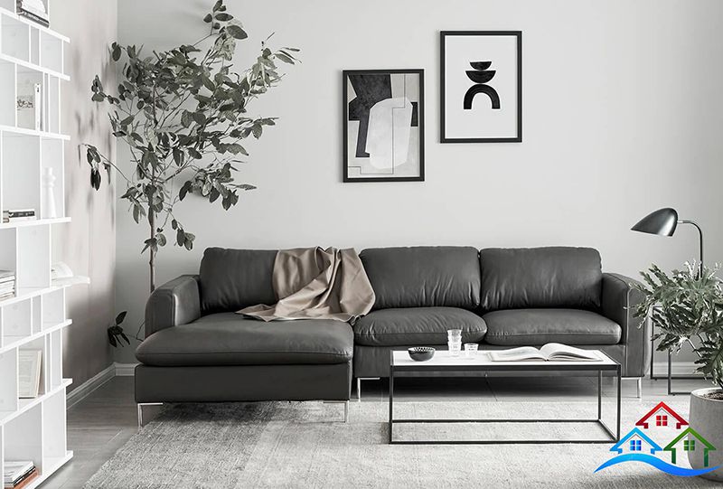 Kê sofa gần tường hoặc góc phòng khách